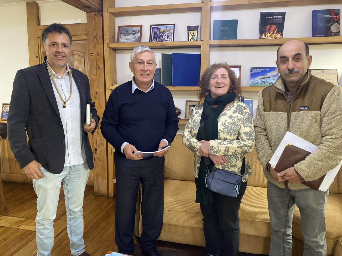 Continúa preocupación por funcionamiento aplicación subsidios térmicos en la región. Lo abordamos con AG de entidades patrocinantes, quienes reiteraron inquietud x pocos recursos destinados este año, dada cantidad de familias postulantes, entre otros temas. <a href="/SergioBecerraXI/">Sergio Becerra Mera</a>