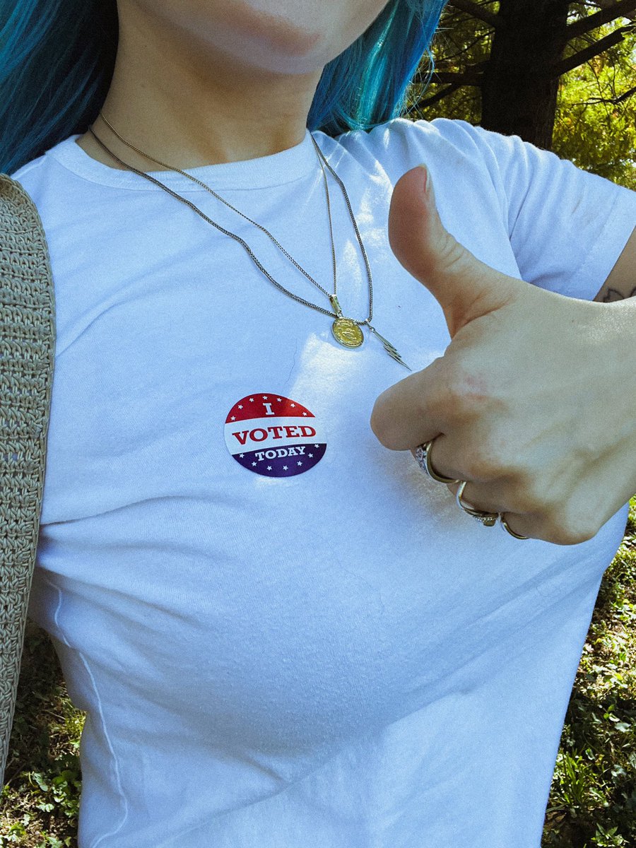 to all of our USA followers: stand up for your rights &amp; VOTE!!! 🇺🇸🗳️⁣
⁣
to our fellow Tennessee voters, early voting is open until October 31st!! Visit GoVoteTN.gov for all voting information in your county and cast those ballots!! 🫶🏻