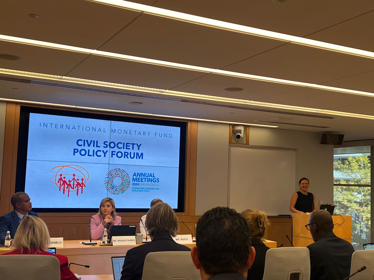 En el marco de las Reuniones Anuales 2024 del Banco Mundial y el FMI, FOSDEH participó activamente en el conversatorio "Transparencia no es suficiente", organizado por <a href="/openbudgets/">International Budget Partnership</a>, <a href="/bajeti_hub/">Bajeti Hub</a>  y <a href="/latindadd/">LATINDADD</a>. Como responsables de la Encuesta de Presupuesto Abierto 2023 para