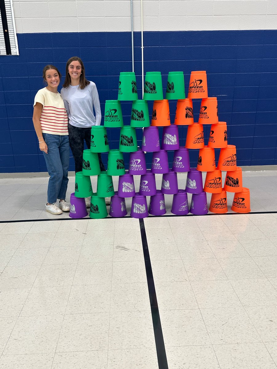 AREaton's tweet image. The Teacher Cadets had the best time supporting friends at McCarthy Teszler’s Fall Fun Day!  #teachercadet #govikes #d7 #goingforgreat @SpartanburgHS