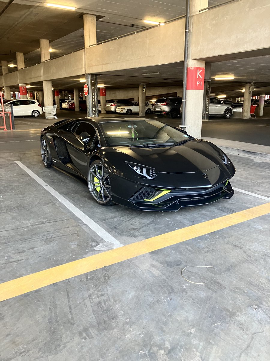kganyabuthelezi's tweet photo. Spot of the week🐂🖤 https://t.co/wc8IS8Nh26