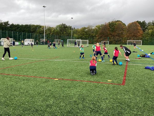 nlancingprimary's tweet image. What a fabulous day our yr3/4 girls had at the #football festival, run by the Albion! They played lots of different warm-up games and to finish, they played a few matches. They all worked so well together. They all enjoyed themselves so much. ⚽️