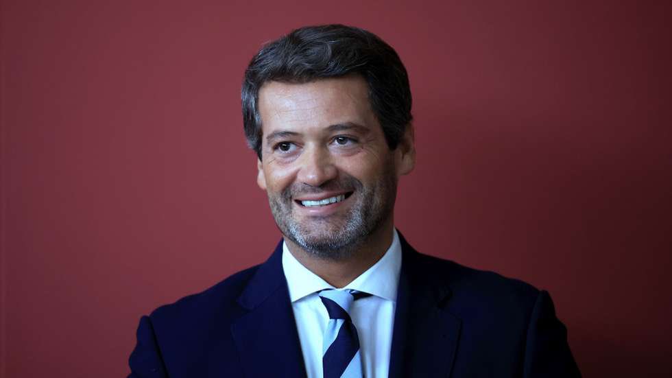 Eu estou com ele.

<a href="/AndreCVentura/">André Ventura</a>, nunca caminharás sozinho 🫡