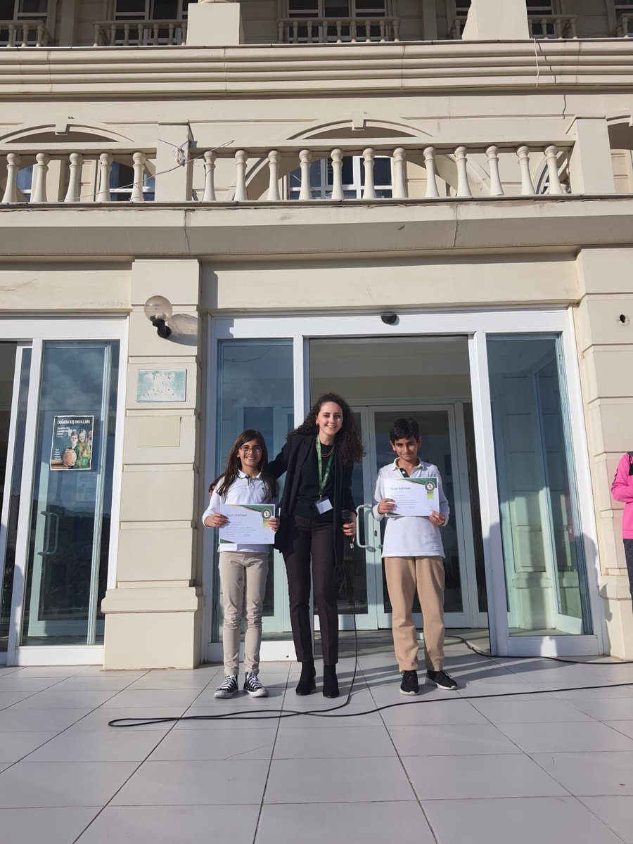 Sevgili öğrencilerimiz uygulanan DAGİS sınavında tüm sorulara doğru yanıt vererek Türkiye birincisi olmuştur. 

🍀Doğa harikalarımızı tebrik ederiz. 

Başarı=Doğa

#dogaokullari