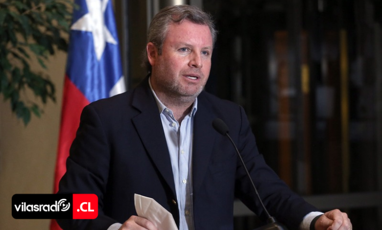 VilasRadio's tweet photo. #ALTOHOSPICIO 🔴 DIPUTADO RENZO TRISOTTI OFICIA A BIENES NACIONALES POR TOMA EN SECTOR EL BORO
#iquique #egional #vilasradio #altohospicio #elboro
➡️Revisa la nota completa en: https://t.co/WwAUVquGV9 https://t.co/9ktdgOoLRL