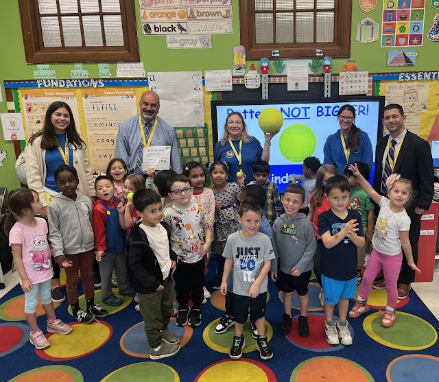 This week, our kindergarten classes enjoyed their first "Better, Not Bigger" workshop!  They worked hard at becoming problem-solvers, focusing on breaking down challenges to make them more manageable!  <a href="/MrsScorcia/">Mrs. Scorcia</a> <a href="/mschristinaluca/">Ms. Luca</a> <a href="/MrTrotta/">Mr. Trotta</a>