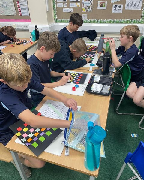 nlancingprimary's tweet image. Year 6 have been making a piece of #art inspired by kente cloth. They made these out of paper and very colourful they look too. 😀