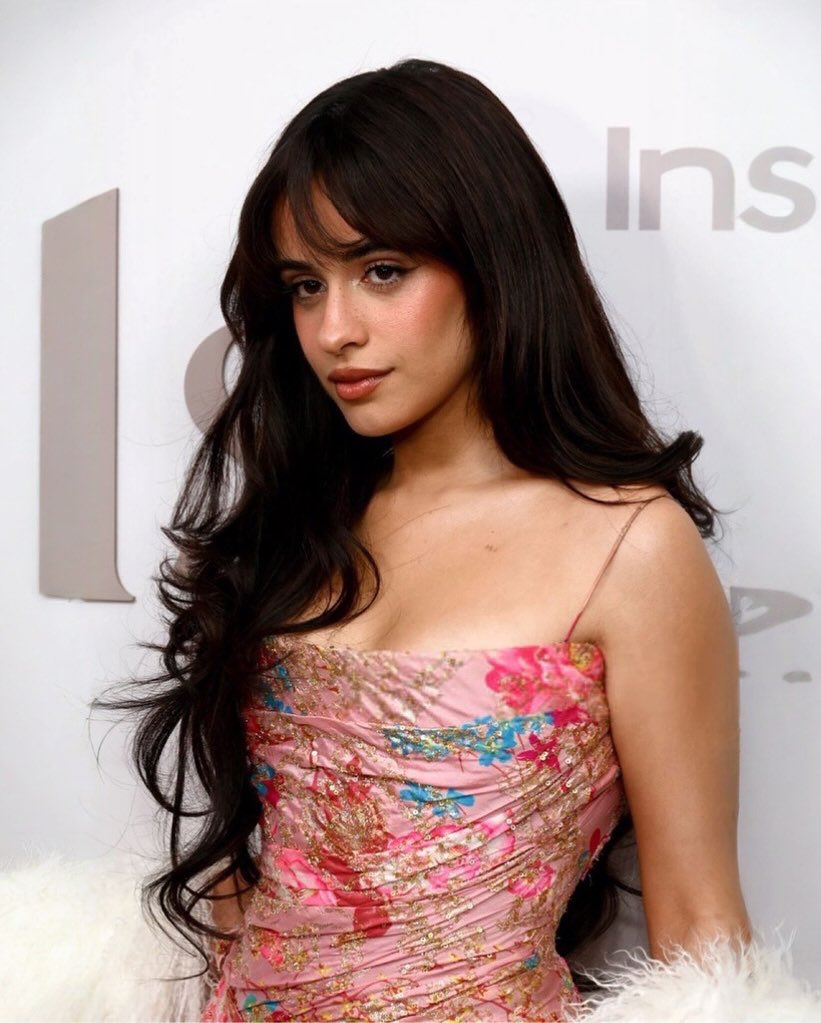 Camila_Cabello's tweet image. yummy, my lips taste like my drink 🎀💘🩰🌸🫦