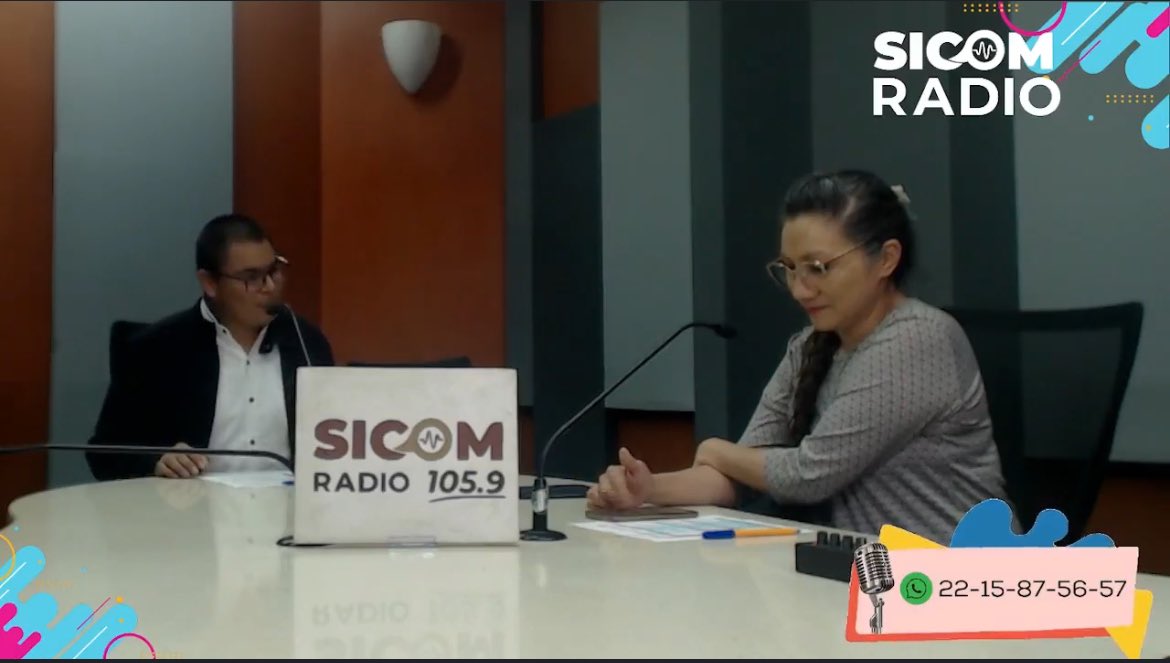 SicomNoticias_'s tweet photo. 📻☀️ Sintonicen el 105.9 de Frecuencia Modulada y no se pierdan la emisión vespertina de 📰 #SicomNoticias FM de este 25 de octubre.
🎙️ Conducen @sharonaramos y @RoseteCr7.
🔴 #FaceboolLive de @SICOMPueblaMx: https://t.co/yToienBIxj https://t.co/gH7AcTMmKO