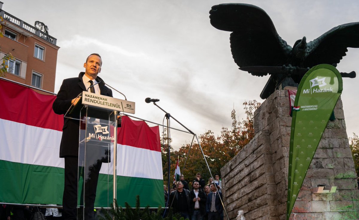 Kurucinfo2's tweet photo. "Ebből még nagy baj is lehet" - rémüldözik a Mi Hazánktól a szélsőbalos Mérce.
Mert mind a Fidesz, mind a Tisza neoliberális vadkapitalista.
#Kuruc #Magyarország #Turul #Mérce #MiHazánk
🌐 https://t.co/W6Fv2SkWjh https://t.co/xxbmmyXzDD