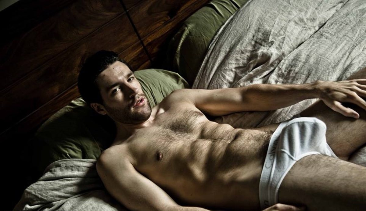 hotd_goodm's tweet photo. Friday night delight ! 

I wouldn't dream of posting this on IG considering they're scared of hung men.

📸 @snfotog 

#TGIF https://t.co/DxJK4cwJSK