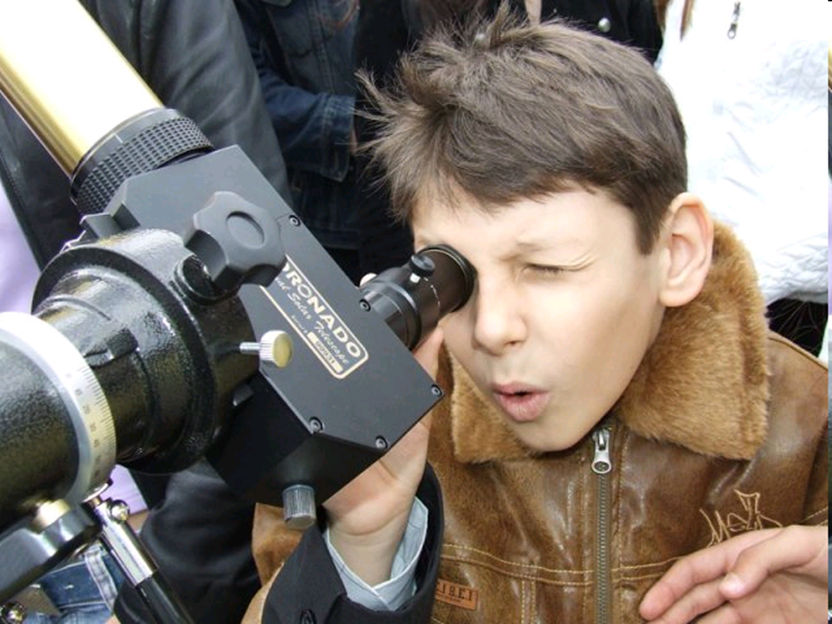 Astronomy for Equity tweet media