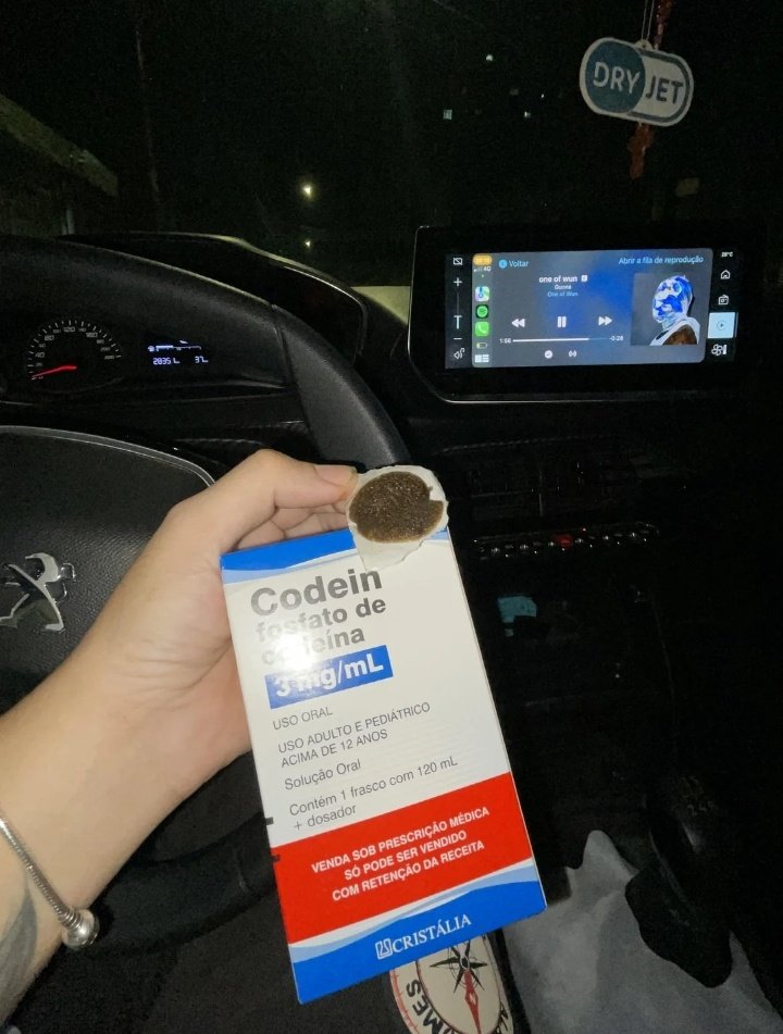 TedofRecs's tweet image. • Receita azul (B): alprazolam | clonazepam | diazepam | sibutramina | zolpidem

• receita branca (C): codeina | oxicodona | amitriptilina | fluoxetina

• receita amarela (A): ritalina | venvanse | dimorf | 
#drugtwt #drugstwt #lean #Drugs