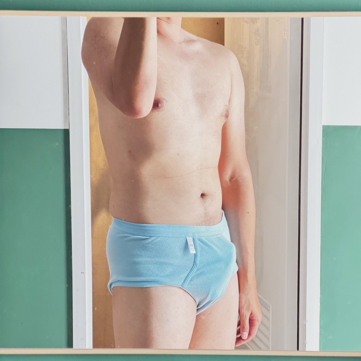 大家明天玩的愉快😁
-
#換氣
#好像該回去好好健身