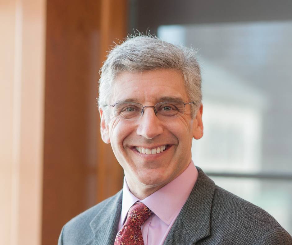 Prof. Edward Janger spoke with WSJ for an article titled "It Has Your Money—and Your Pants Size. Here’s What PayPal Is Doing With Them." The article examines the wealth of information financial companies collect on consumers &amp; which companies are selling.
wsj.com/personal-finan…