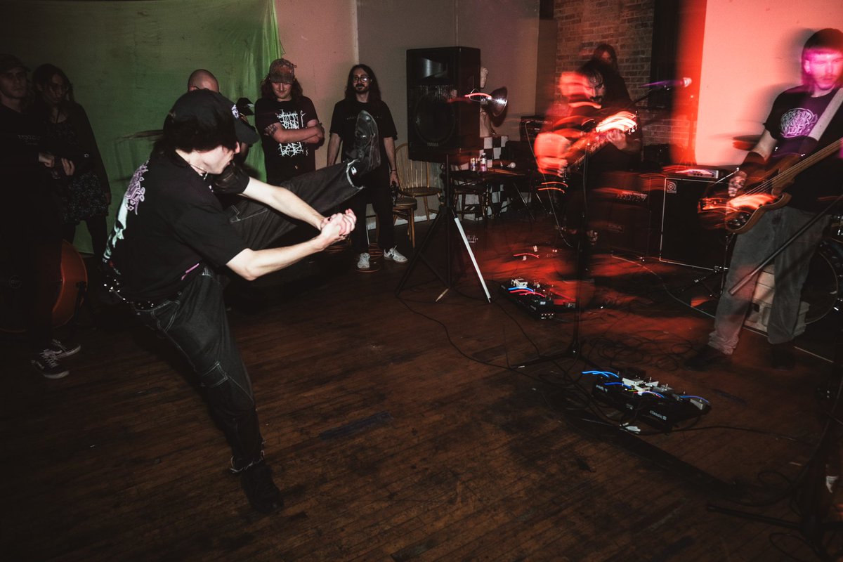 GHOSTFINDER tweet media