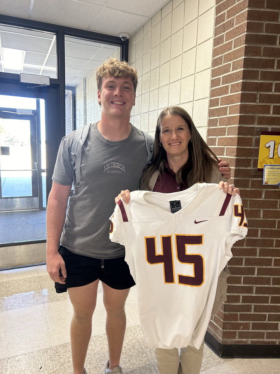 Hays High Football (@indianfball_wtg) on Twitter photo 