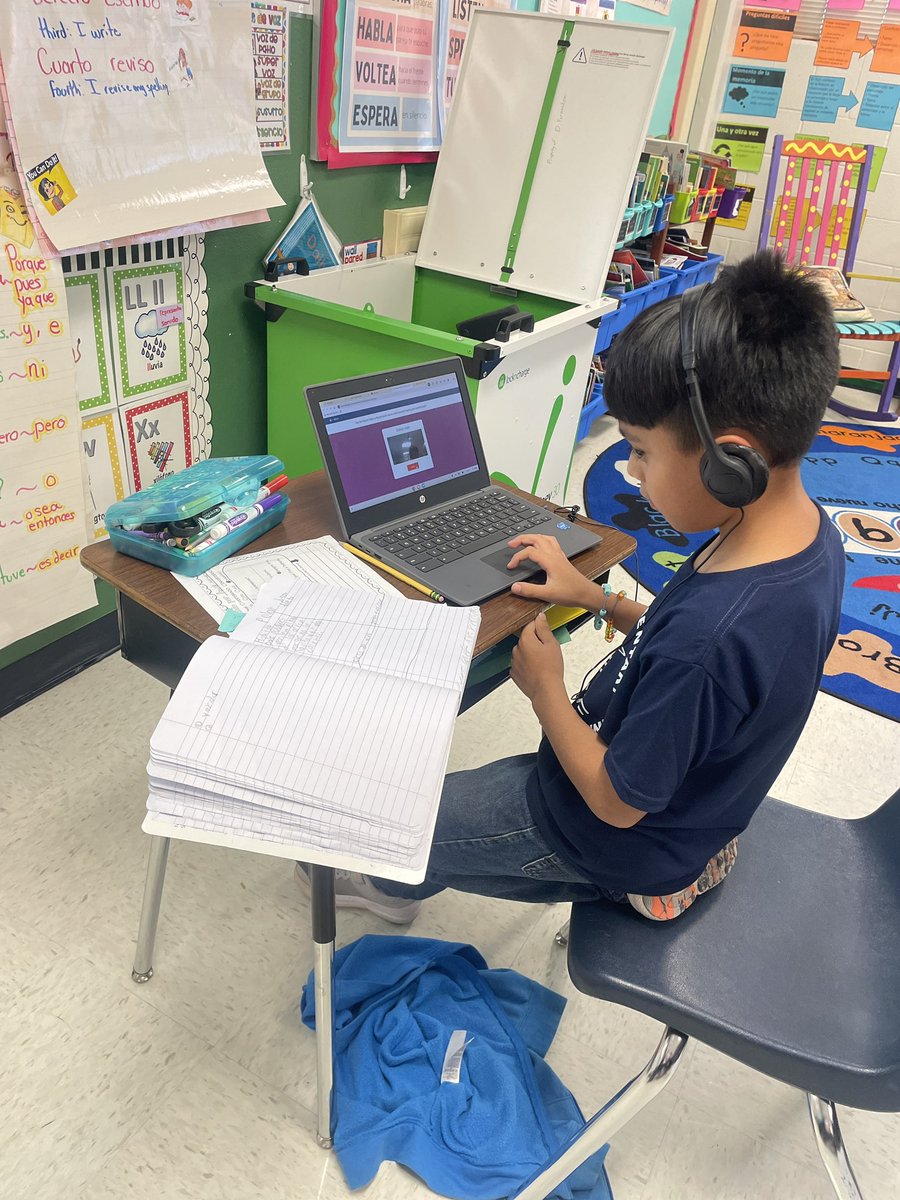 Rosío Martínez-Apolinar (@apolirosio) on Twitter photo Hoy en tercer grado <a href="/NISDFisher/">Fisher Elementary</a> aprendimos como utilizar las herramientas en Schoology para practicar hablando en inglés y español. ¡También pudimos grabar nuestro libro de investigación de animales! #duallanguage Hoy en tercer grado <a href="/NISDFisher/">Fisher Elementary</a> aprendimos como utilizar las herramientas en Schoology para practicar hablando en inglés y español. ¡También pudimos grabar nuestro libro de investigación de animales! #duallanguage