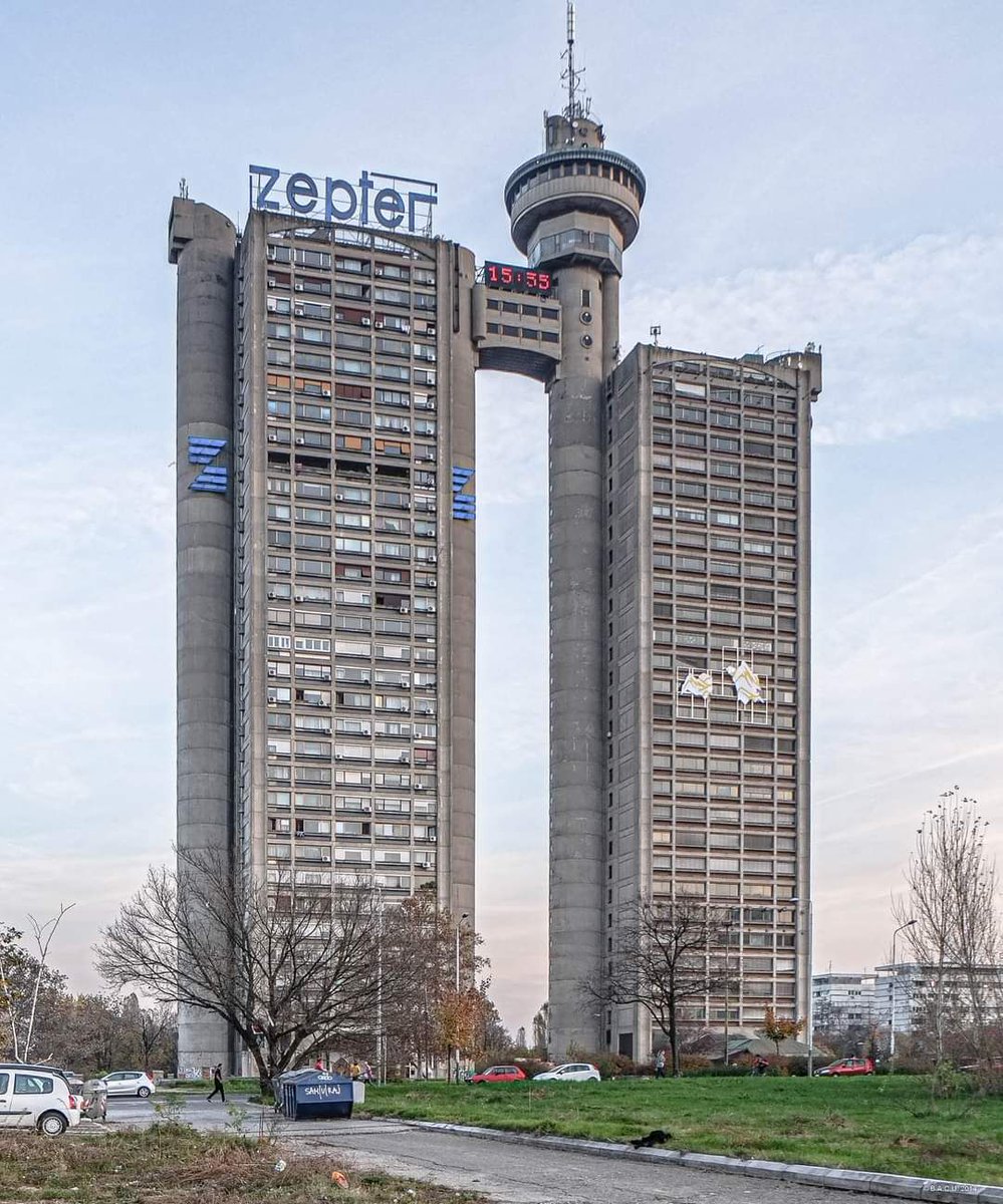 SocModernism's tweet image. "Genex Tower" - Western Gates of Belgrade,
Belgrade, Serbia,
built in 1977,
Architect Mihajlo Mitrović
(c) BACU / 2014
Photo Dumitru RUSU
#socialistmodernism
#socmod #BRUTgroup
