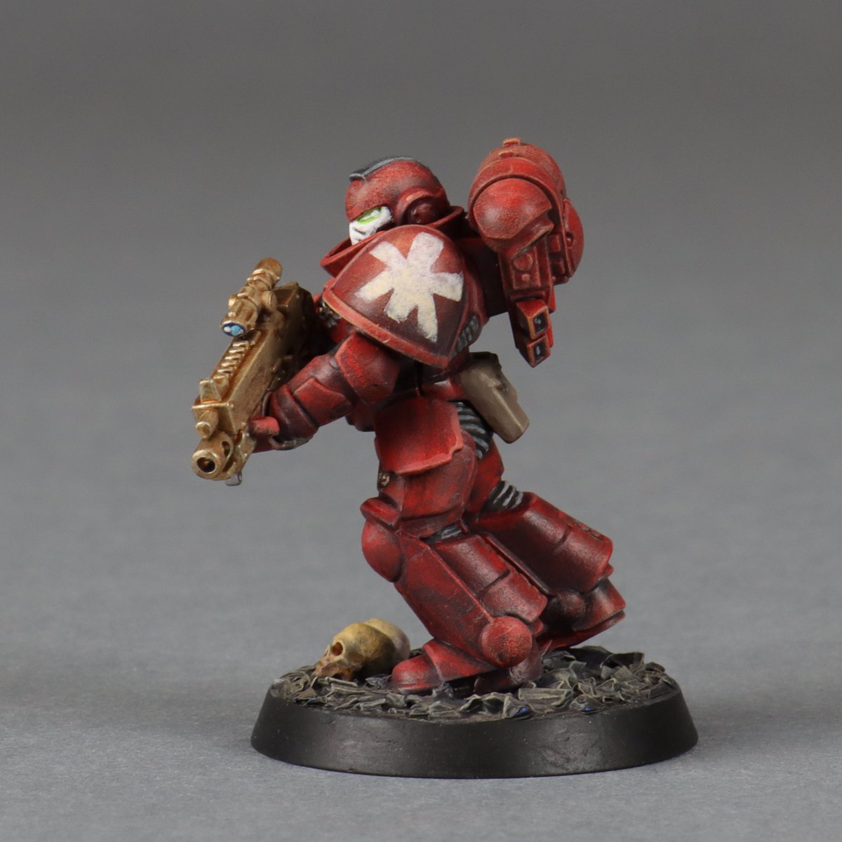 maringrade's tweet photo. My first miniature is inspired by General Kozu from LEGO Ninjago!

#ninjago #lego #warhammer40k #afol #miniaturepainting https://t.co/kmIV6MtkW1