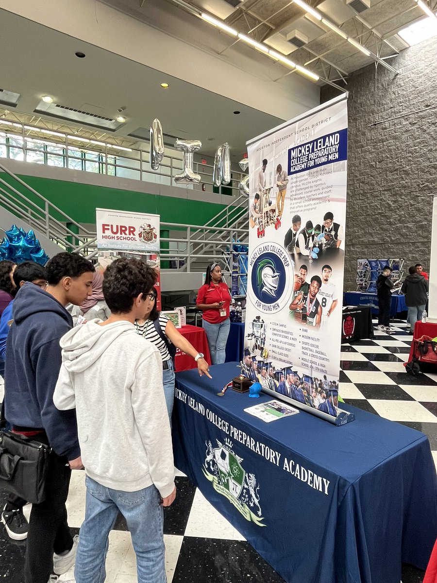 What an inspiring day for our 8th graders at the high school magnet fair! They’re exploring amazing magnet programs and discovering new ways to pursue their passions. 🎓 #highschoolbound <a href="/crafty97/">Wendy Craft</a> <a href="/Mahassen_B/">Mahassen Ballouli</a> <a href="/Rolla_Elsaiary/">Rolla Elsaiary</a> <a href="/Ting_Liu7/">TingHsuan Liu</a> <a href="/Mr_Pacha/">Mr. Pacha</a> @HISDChoice