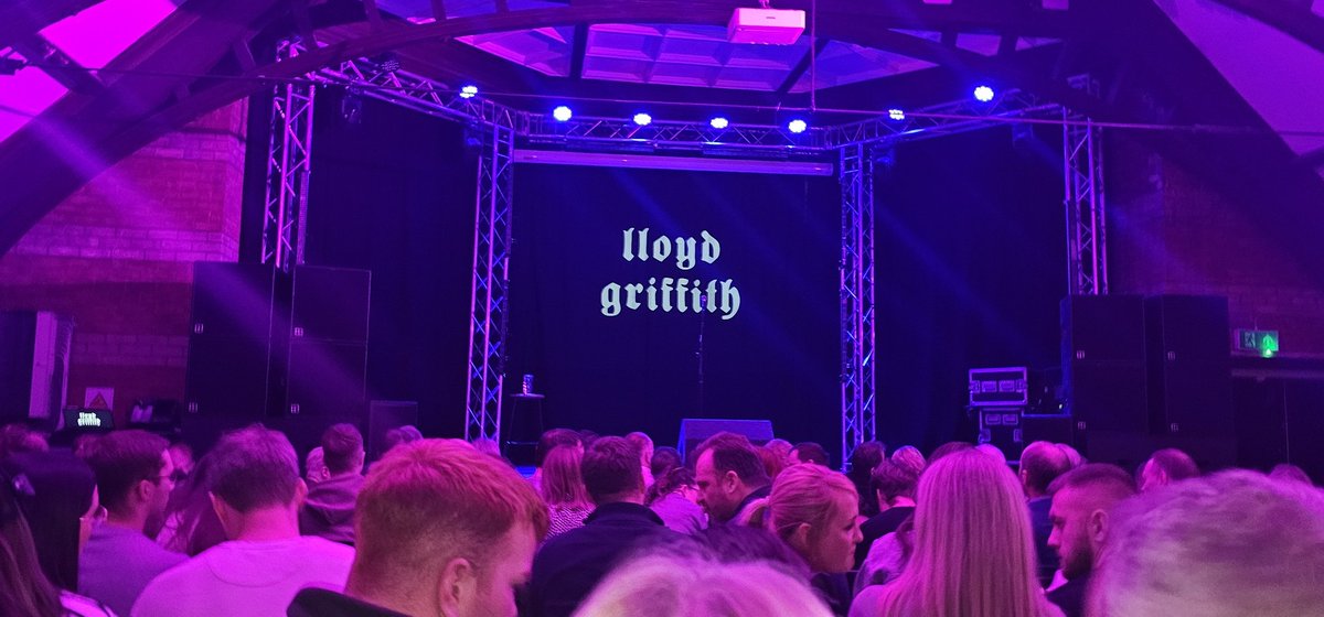Dan Sylvester (@dan__s___) on Twitter photo Started the day ending a great holiday in Milan, ended it <a href="/DocksBeers/">Docks Beers</a> watching <a href="/LloydGriffith/">Lloyd Griffith</a> #Milan #Comedy #HalfTerm Started the day ending a great holiday in Milan, ended it <a href="/DocksBeers/">Docks Beers</a> watching <a href="/LloydGriffith/">Lloyd Griffith</a> #Milan #Comedy #HalfTerm