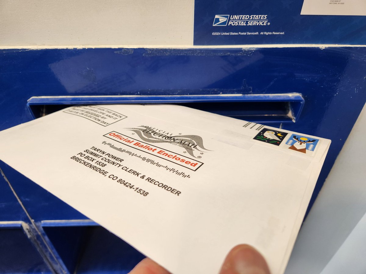 PurpleAlpenglow's tweet photo. Regardless of your perspective, it can't be overstated how important it is to #vote before #electionday. While it may seem like big money and special interests control all the decisions, submitting your #ballot does make a difference and is so important for shaping the future. https://t.co/KdmFXkINnc
