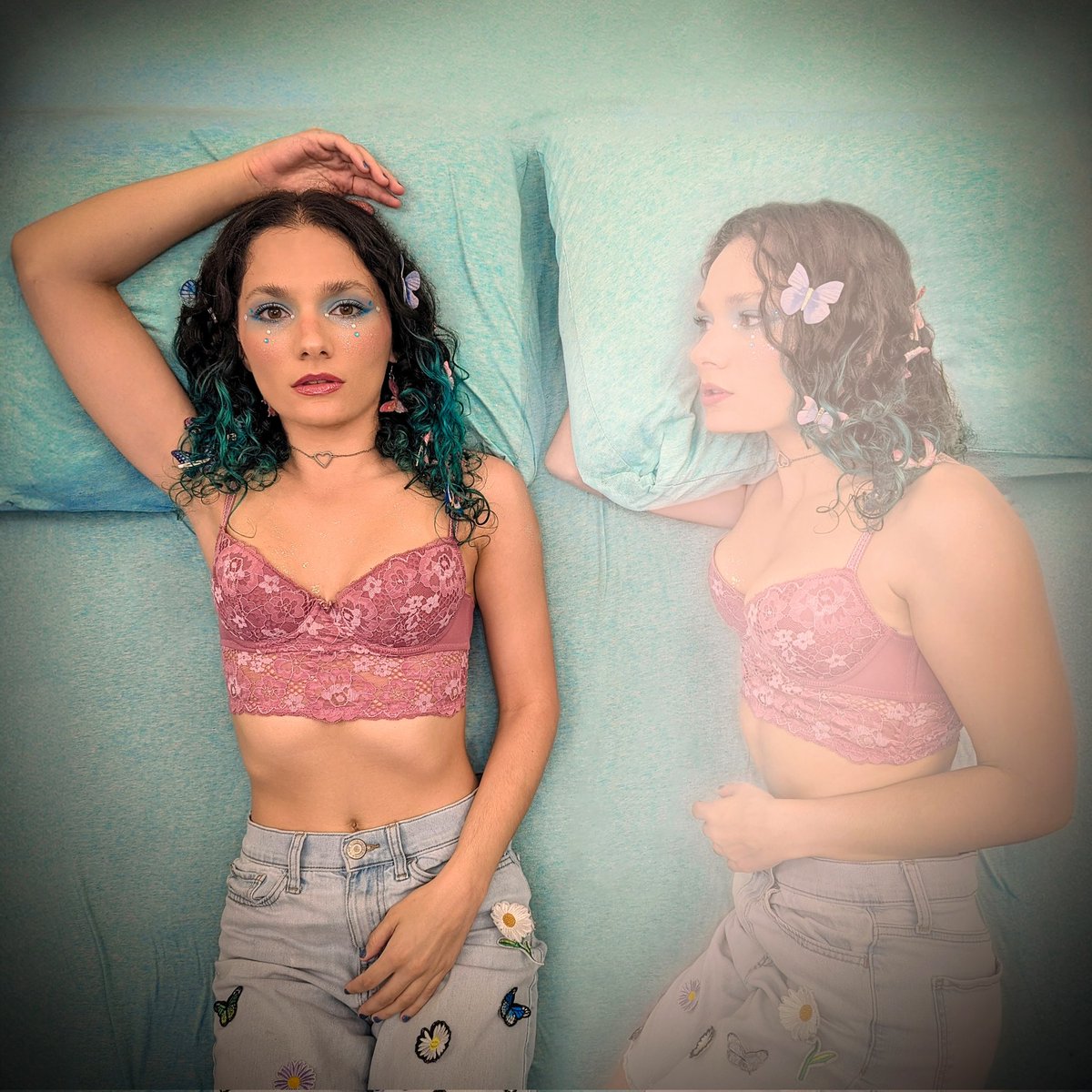 thank you so much to <a href="/NatalieOsborne7/">Natalie Osborne</a>  at <a href="/SusyRadio/">Susy Radio</a> for making "i kiss my friends" her Friday Night Treat!! 🩷