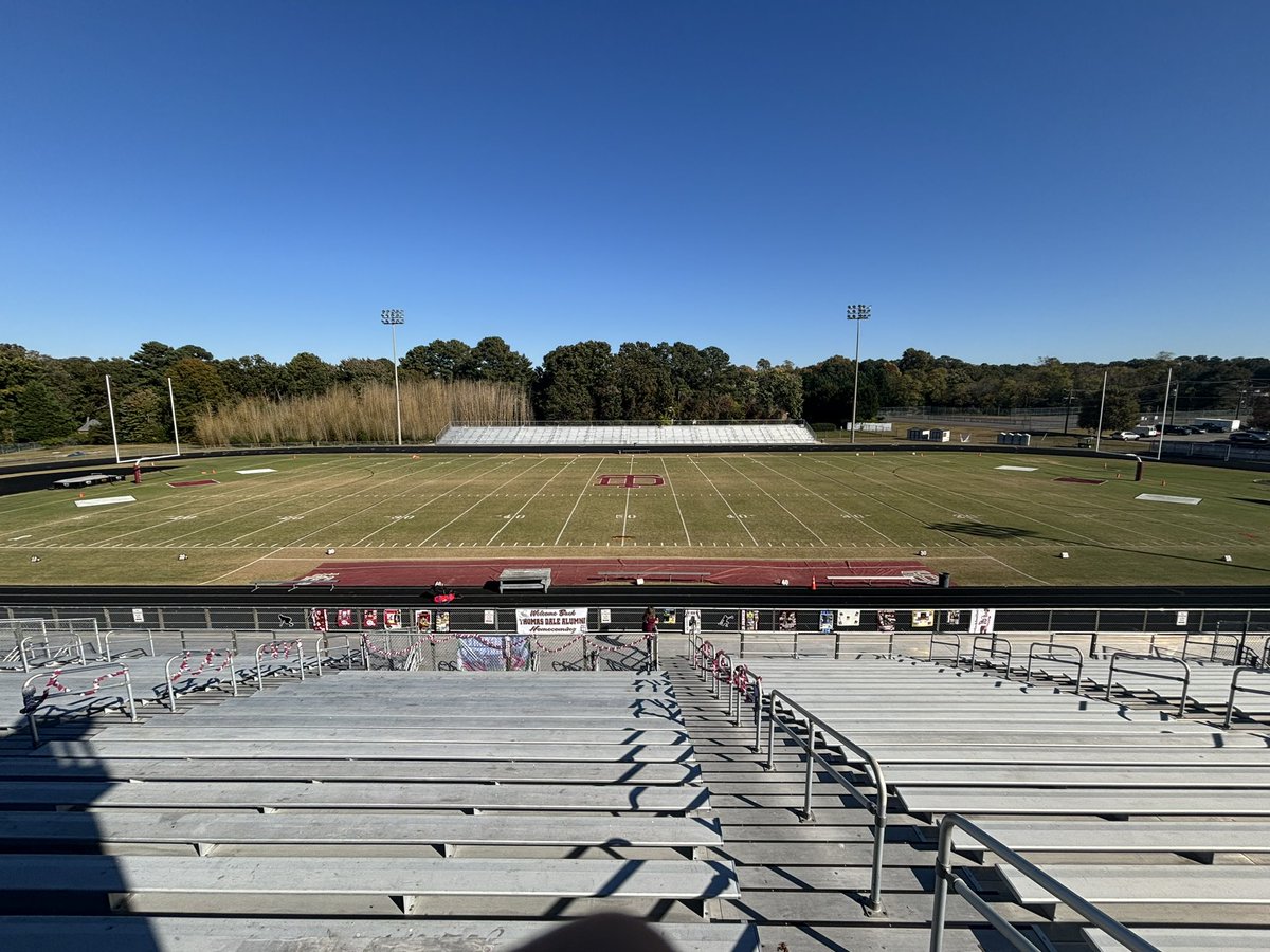 Thomas Dale Turf (@tdknightsturf) on Twitter photo Shout out to our students for their Homecoming’24 paint scheme! <a href="/GoTDKnights/">Thomas Dale HS</a> <a href="/VirginiaSFMA/">Virginia Sports Field Management Association</a> <a href="/pioneerathletic/">Pioneer Athletics</a> Shout out to our students for their Homecoming’24 paint scheme! <a href="/GoTDKnights/">Thomas Dale HS</a> <a href="/VirginiaSFMA/">Virginia Sports Field Management Association</a> <a href="/pioneerathletic/">Pioneer Athletics</a>