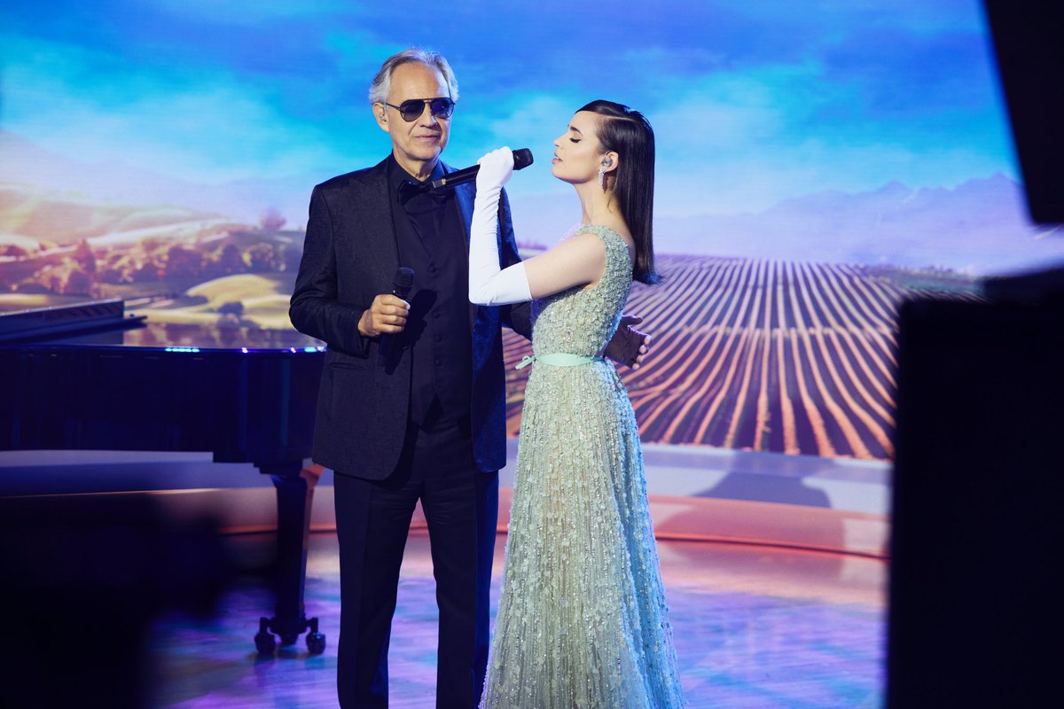 Sofia Carson tweet media