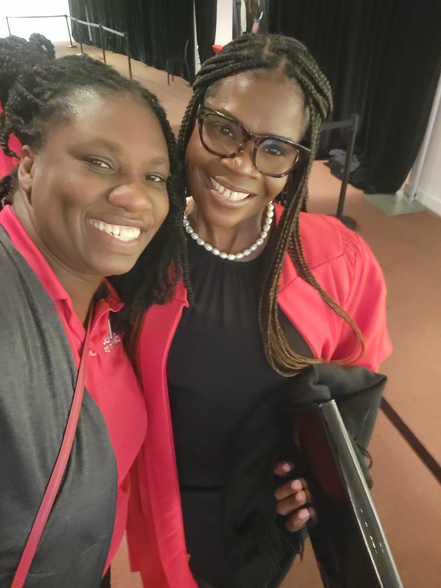 DionneJais56531's tweet image. Congratulations 🎊 
We are proud of you!
Class of 2024
@SenecaPoly
#senecapolytechnic.ca 
#seneca #senecaconvocation