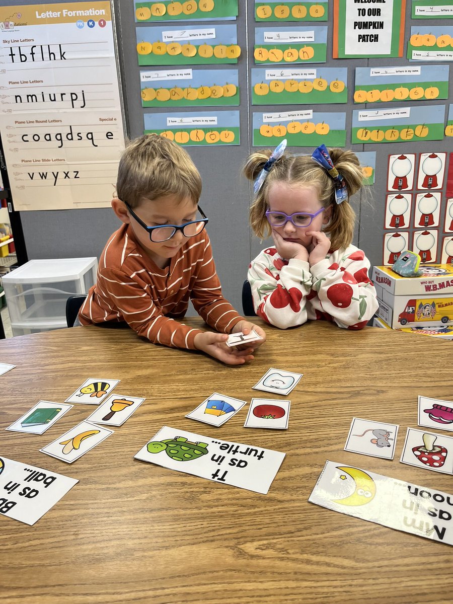 Mrs.Musillo (@mrsmusillo) on Twitter photo During our Friday review a happy learner said, “This is a fun way to learn.” <a href="/WWP_Dalers/">WWP_Dalers</a> <a href="/MsBarrera_/">Kate Barrera</a> <a href="/MrsBrownWWP/">Mrs. Brown</a> During our Friday review a happy learner said, “This is a fun way to learn.” <a href="/WWP_Dalers/">WWP_Dalers</a> <a href="/MsBarrera_/">Kate Barrera</a> <a href="/MrsBrownWWP/">Mrs. Brown</a>