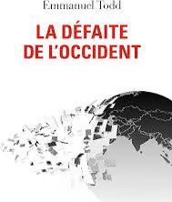كيف يأكل الغرب نفسه؟ قراءة في تشريح تود لانحدار القيم والتماسك الاجتماعي الغربي

استوقفتني تغريدة للدكتور أحمد الفراج يعرض فيها كتاباً كنت قد قرأته حين صدوره. ذاك أن إيمانويل تود، المفكر والديموغرافي الفرنسي الذي سبق له التنبؤ بسقوط الاتحاد السوفييتي قبل 15 عاماً من وقوعه، يقدم