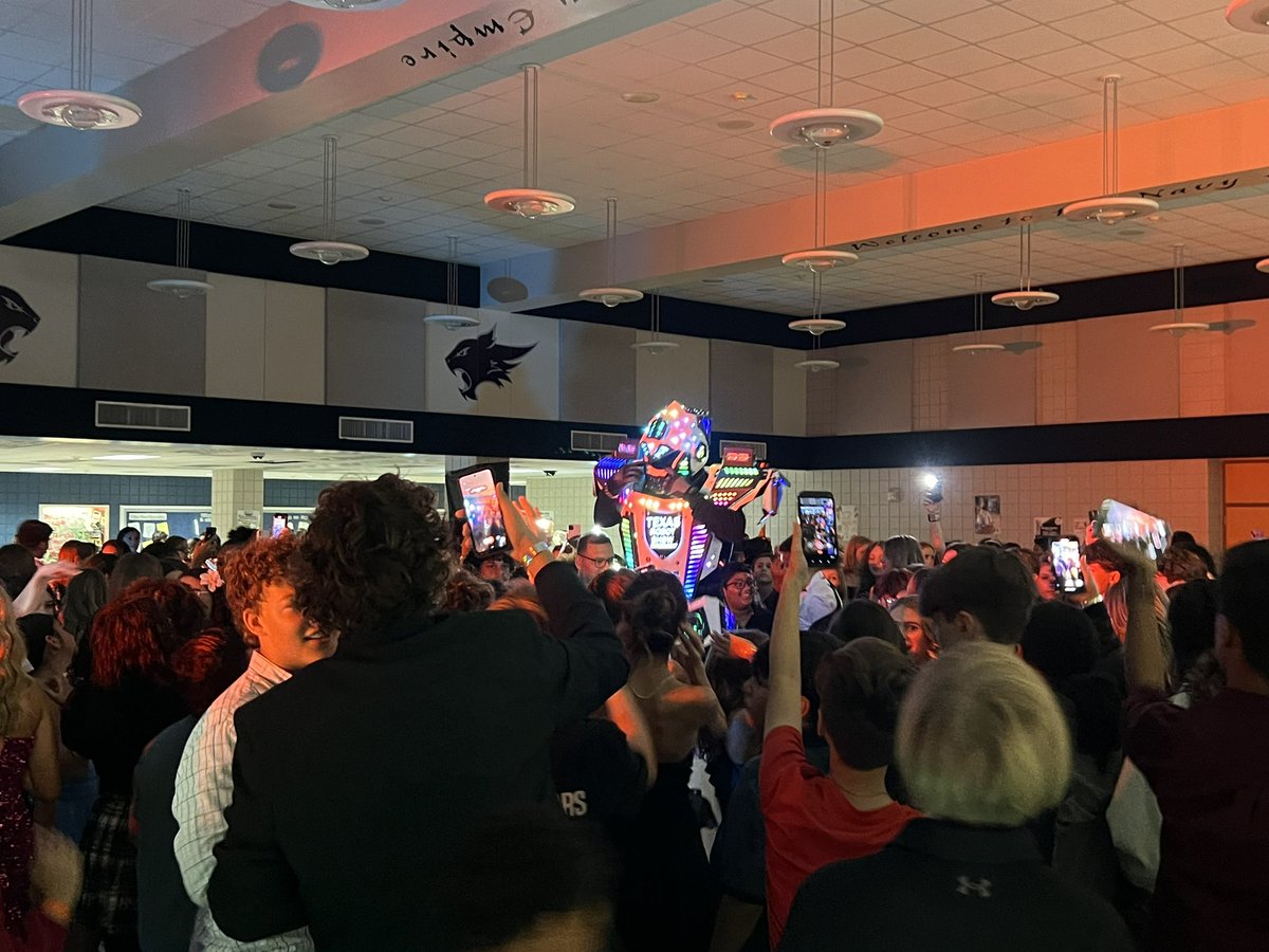 Jackie Santos (@ms_santos_wwjh) on Twitter photo Pretty sure no one does dances better than Willow Wood!!!! 🤖 <a href="/TomballISD/">Tomball ISD</a> <a href="/TISDWWJHS/">Willow Wood Junior High</a> We ❤️our Wildcats!!! Happy Fall Social! Thank you! <a href="/WWJH_PTO/">Willow Wood PTO</a> @WWJH_MrWilliams <a href="/WWJH_Mr_Penny/">Chris Penny</a> Pretty sure no one does dances better than Willow Wood!!!! 🤖 <a href="/TomballISD/">Tomball ISD</a> <a href="/TISDWWJHS/">Willow Wood Junior High</a> We ❤️our Wildcats!!! Happy Fall Social! Thank you! <a href="/WWJH_PTO/">Willow Wood PTO</a> @WWJH_MrWilliams <a href="/WWJH_Mr_Penny/">Chris Penny</a>