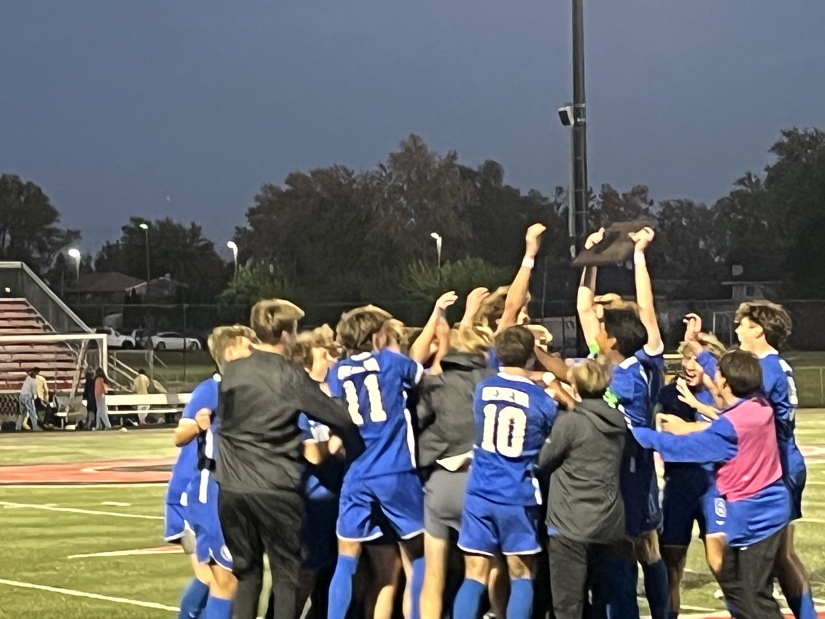 Tom Rogers tweet media