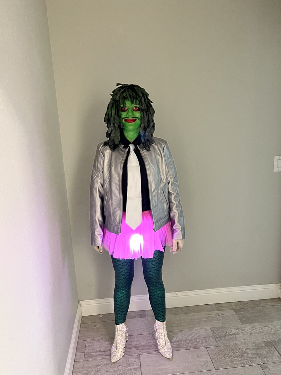 y’ever drank baileys from a shoe?