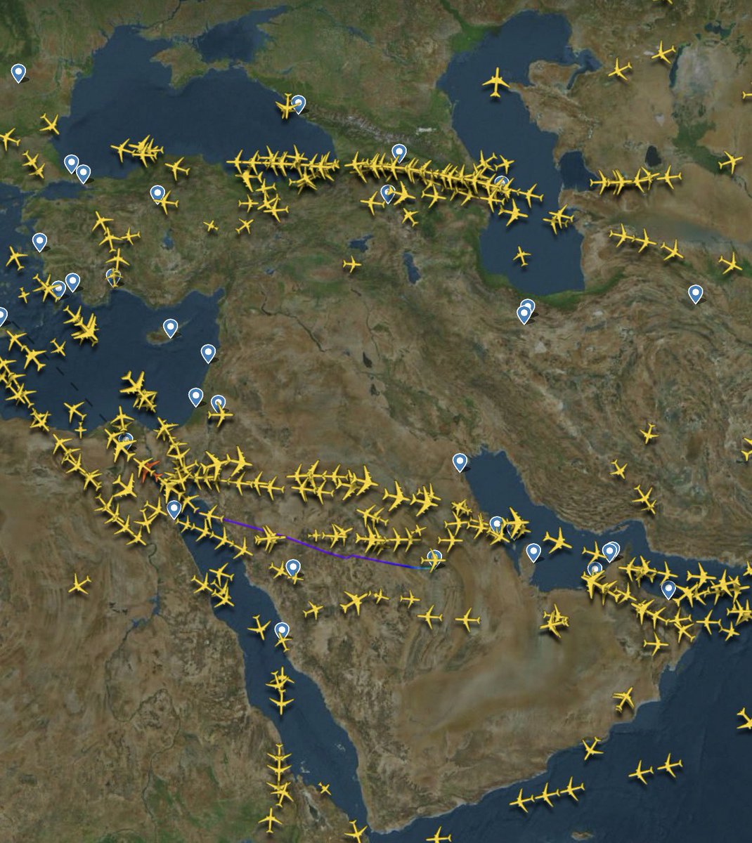 الله يعز السعودية و قيادتها و أهلها