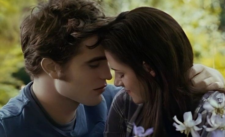 twilightandsaga tweet media