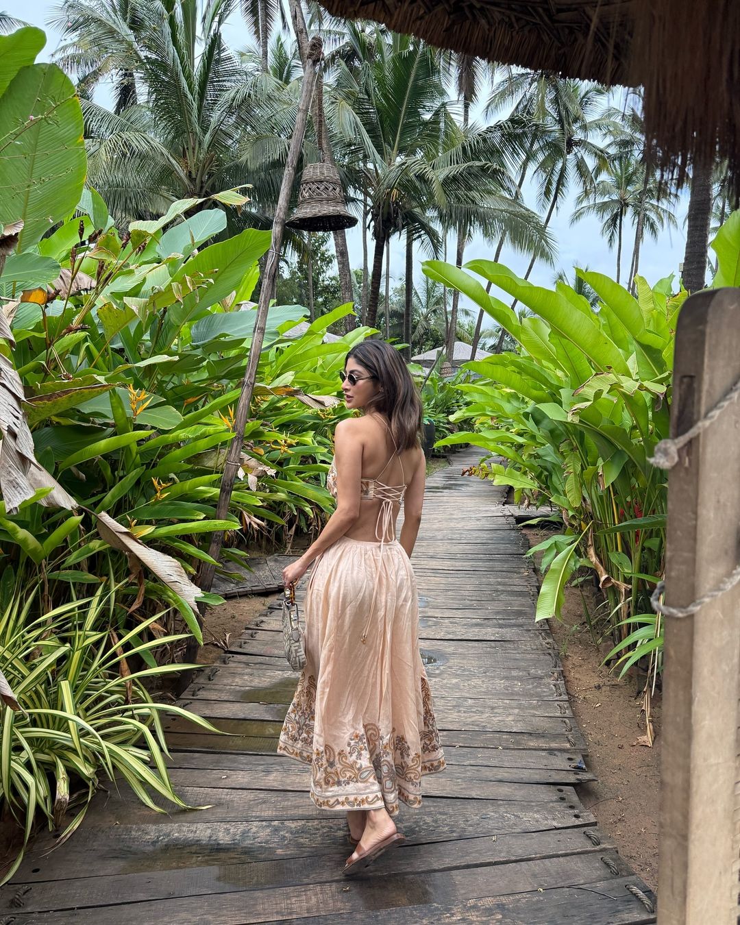 Gax3Tk1bwAA6py8?format=jpg&name=large