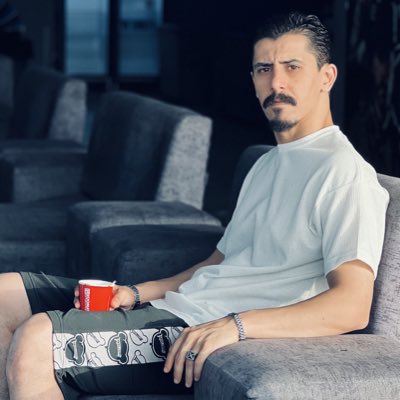 AnwrNajem's tweet photo. #صورة_جديدة_للملف_الشخصي https://t.co/y1AoMszCyt