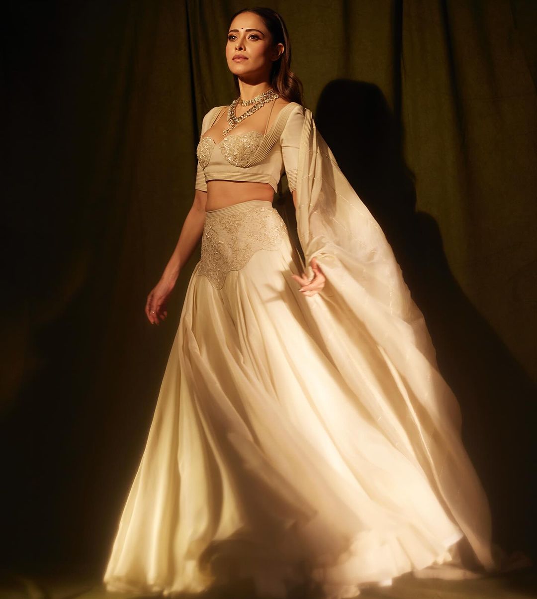 Gax5YBnagAAv7Vs?format=jpg&name=large