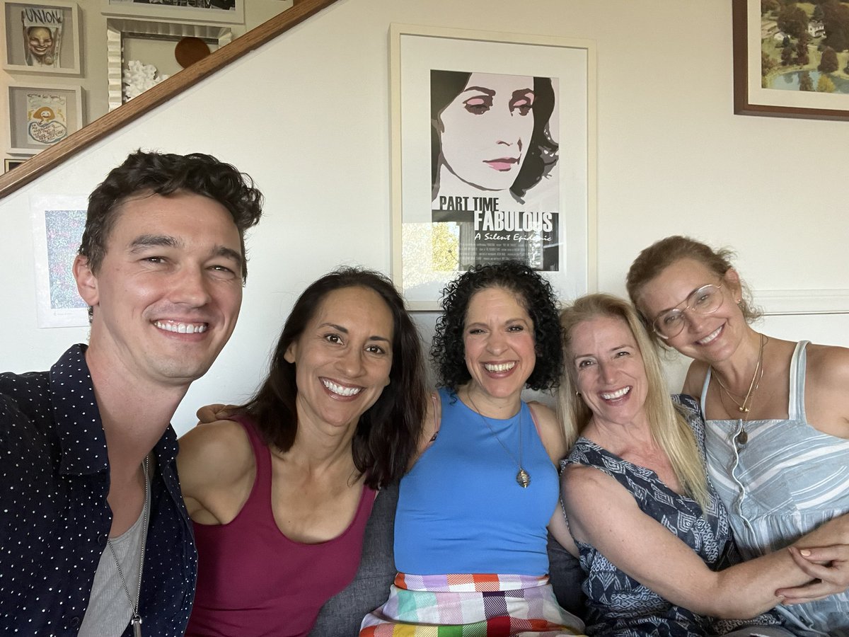 Elyssa Phillips tweet media