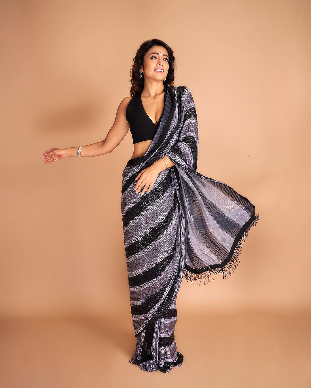 Gax8OQAaAAA5xoL?format=jpg&name=large