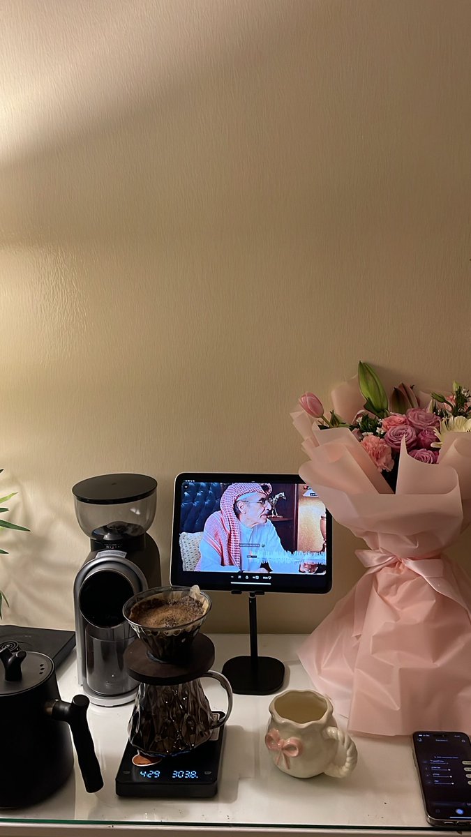 3yn_v's tweet photo. ☕️💗 https://t.co/7EwxtoVANq