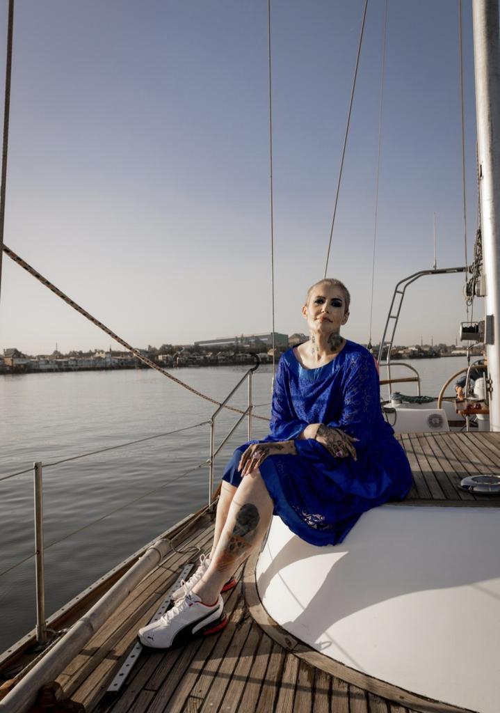 AmazonOlga's tweet image. 