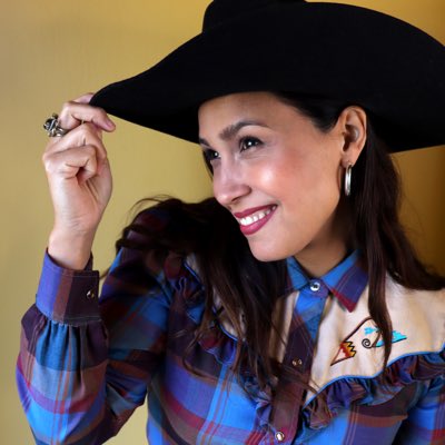 Sonia De Los Santos 🕊 (@soniadlsv) on Twitter photo Preparen sus Sombreros and get your hats ready for our new song: SOMBRERO🤠, available November 8th! 
#NewProfilePic Preparen sus Sombreros and get your hats ready for our new song: SOMBRERO🤠, available November 8th! 
#NewProfilePic