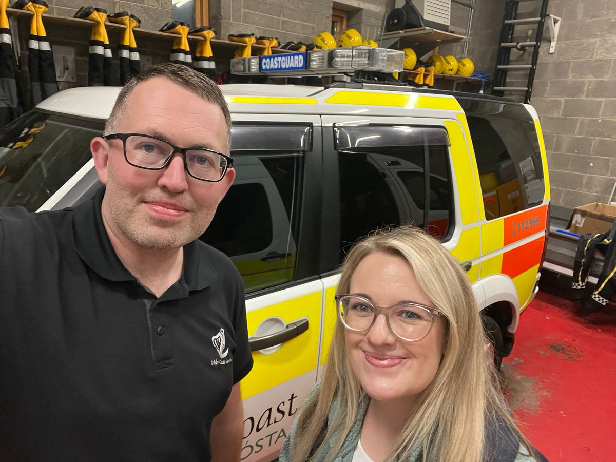 LauraCStuart89's tweet photo. Instructing first responders PHECC course tonight with Irish Coast Guard 
@djphilstuart @HowthCoastGuard 
#CPR #SaveLives https://t.co/TxMzwg8S6J