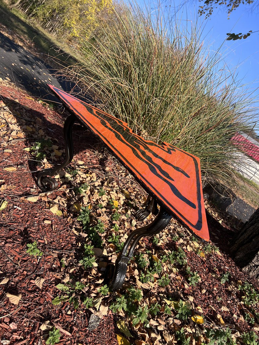 Fexazaur's tweet image. Someone was so hangry that they took a chunk outta the coffee table!! 🐊
Collab with @Stetzism , will be for sale at Furpoc with @animalartcrimes !!