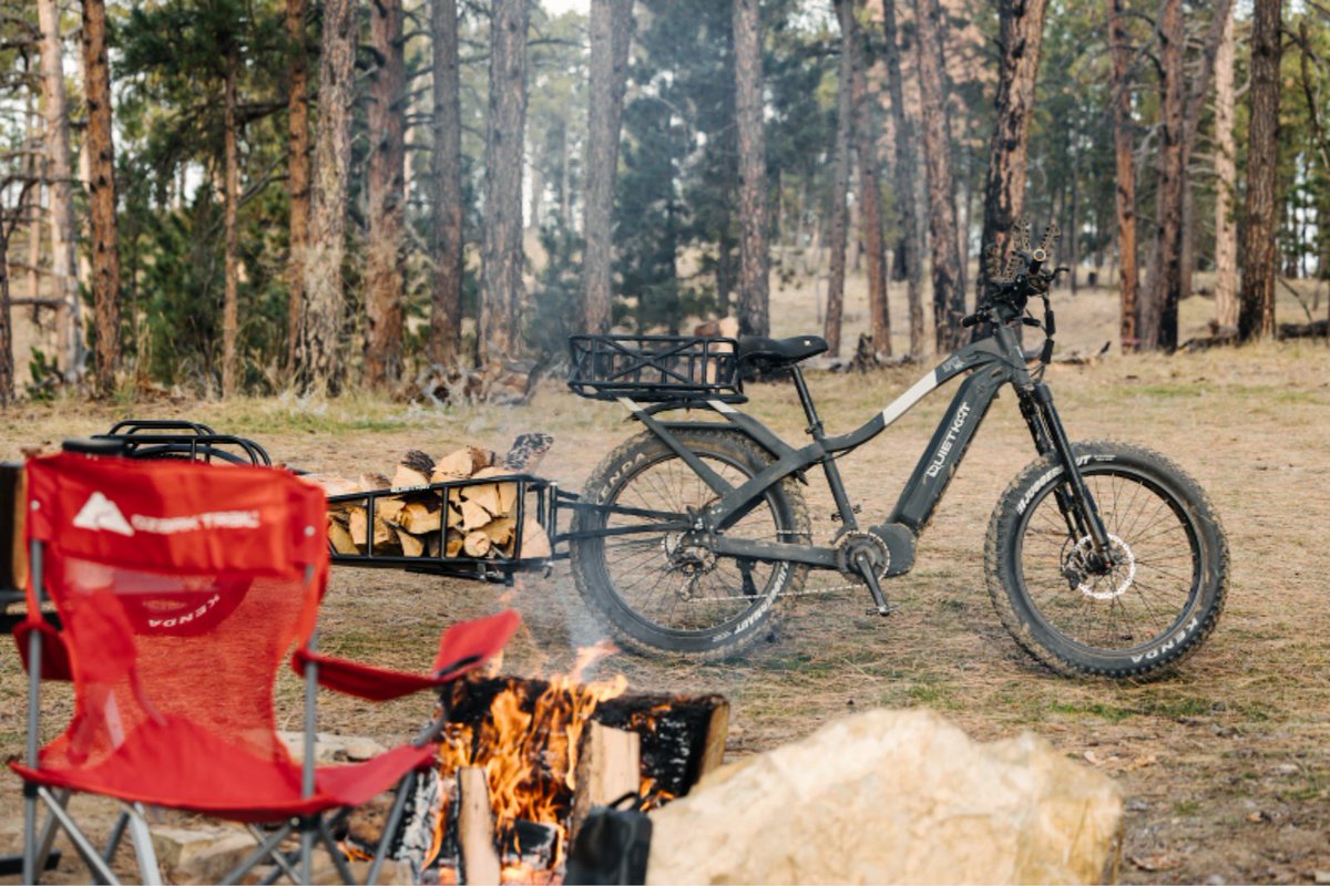 Campfire season is the best season. What's your go-to camping spot? 👇