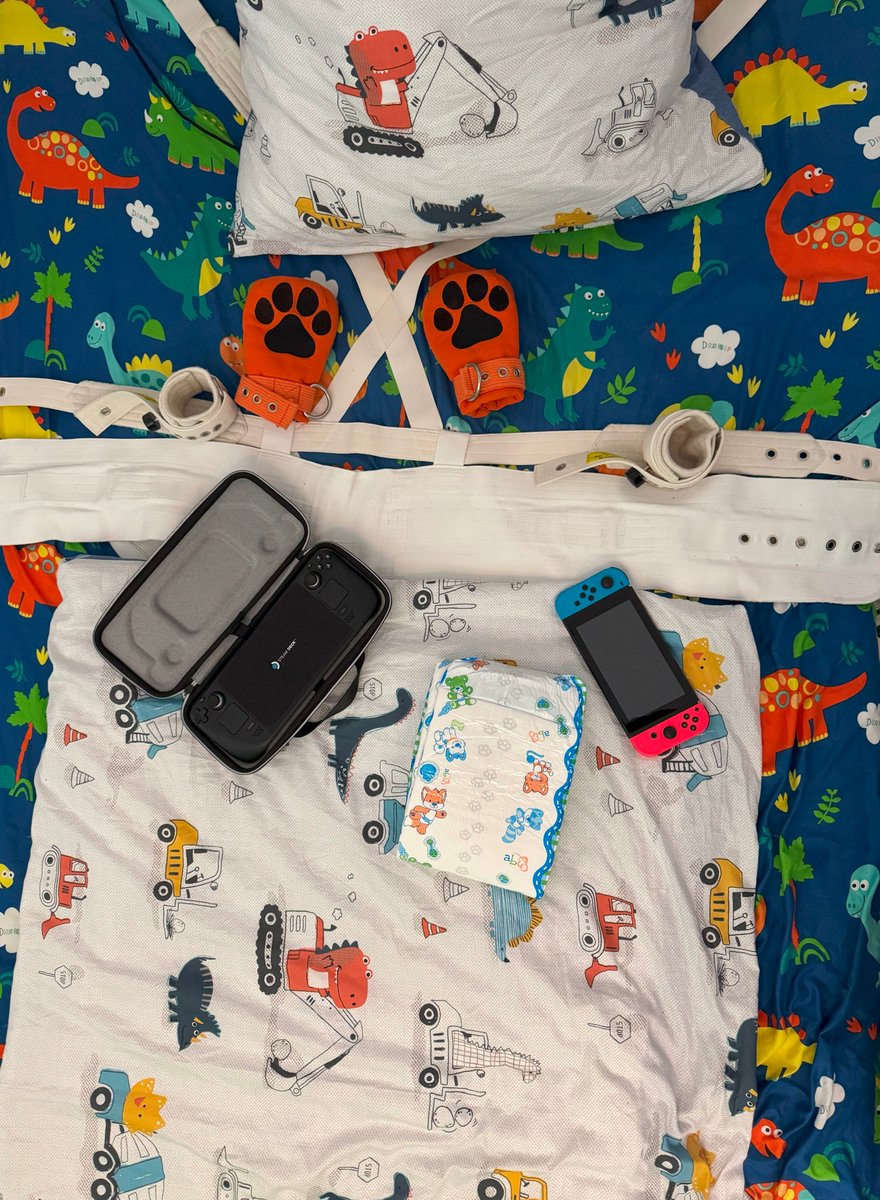 WuffelFoxi's tweet photo. Who’s up for a game? 😏 Careful though… one wrong move and you'll be snug in a tiny trap! 🎮🦖 I’d play, but I’m still padded up from my last escape attempt! 😂 Who's brave enough? #diaperboy #segufix #abdl #abdlboy https://t.co/8vqlYf0e5o